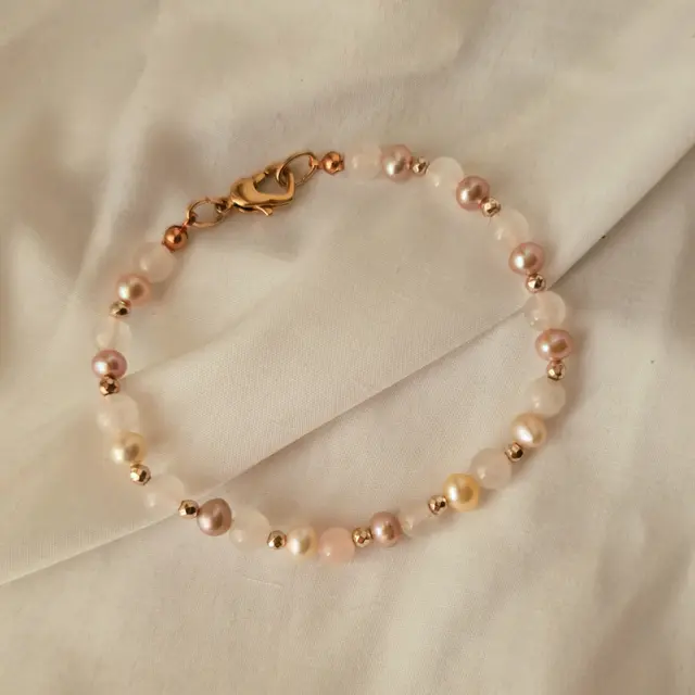 Bracciale perle, quarzo e ematite rosa