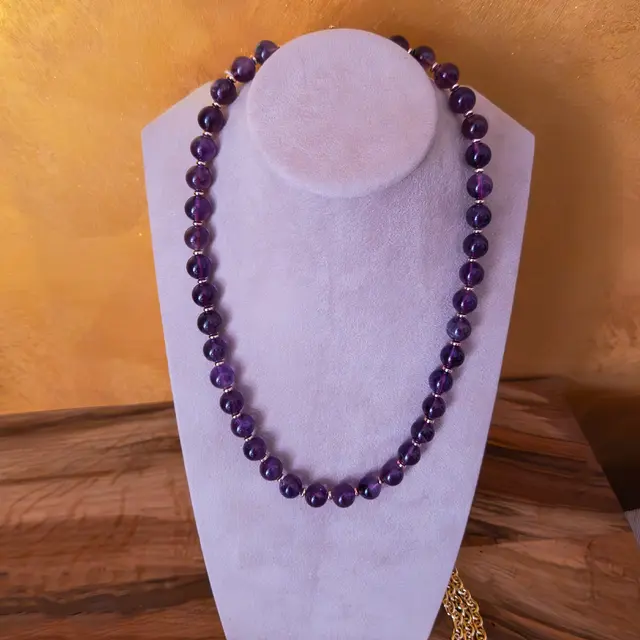 Eleganza Naturale: Ametista Ed Ematite Rosa