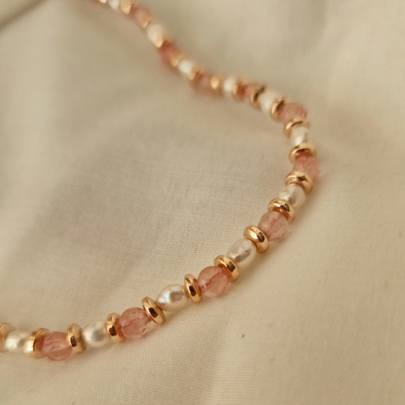 Collana Perle a chicco di riso, Quarzo ciliegia e ematite rosa