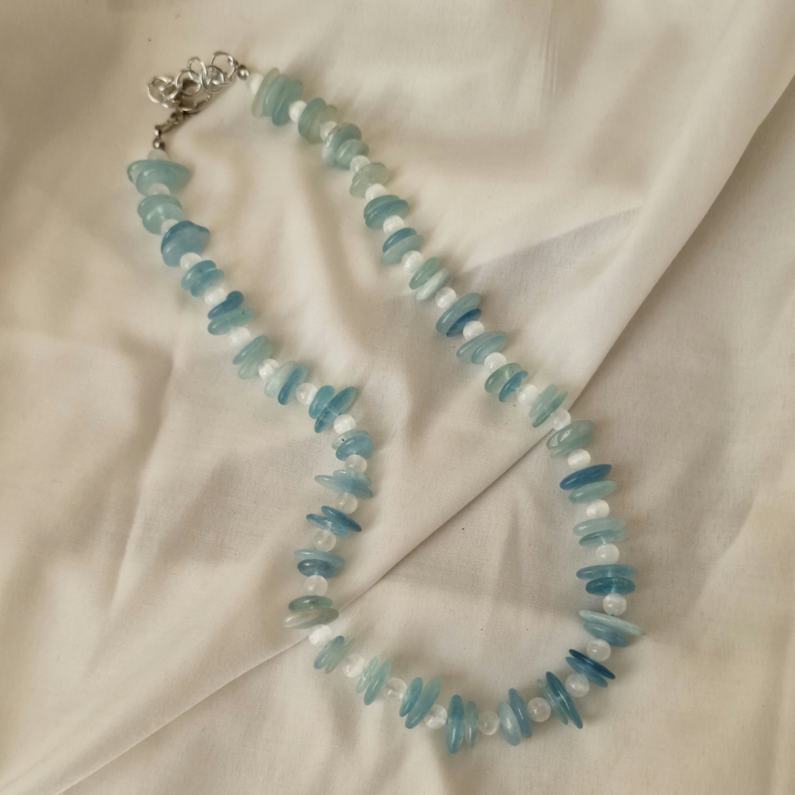 Collana acquamarina e selenite