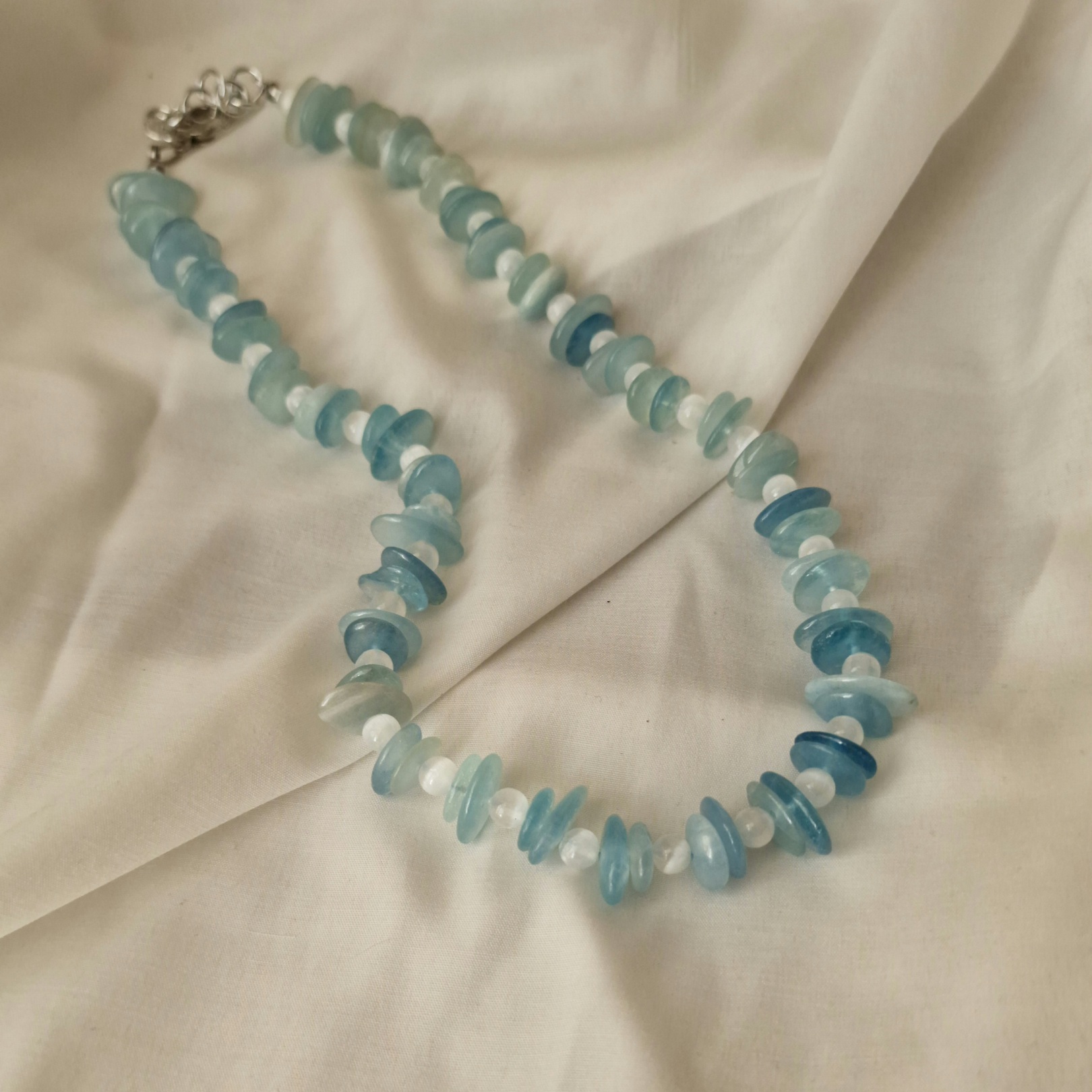 Collana acquamarina e selenite