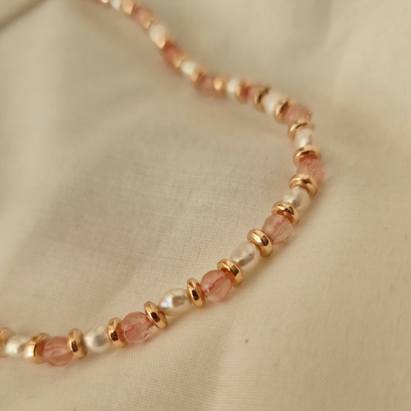 Collana Perle a chicco di riso, Quarzo ciliegia e ematite rosa — foto 3