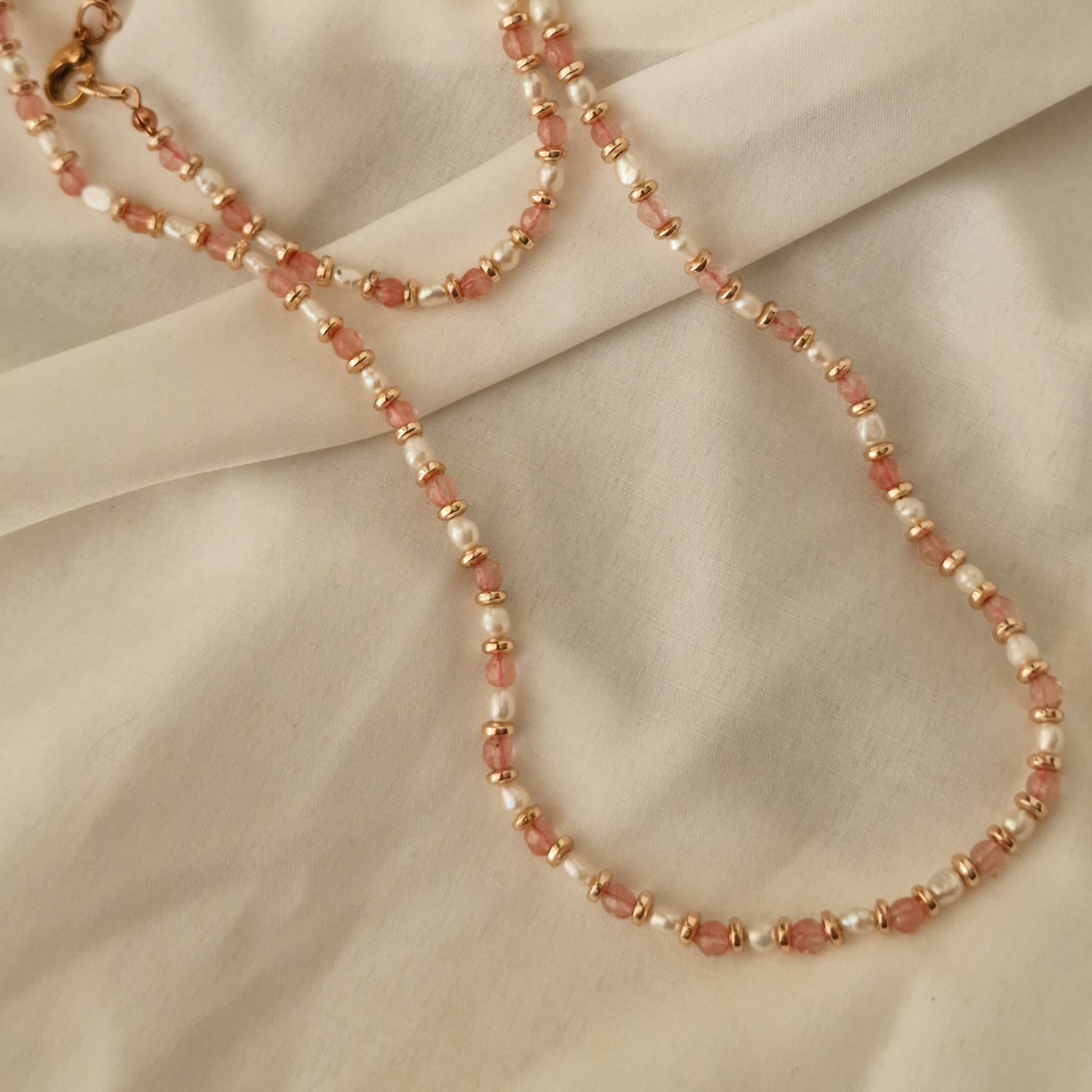 Collana Perle a chicco di riso, Quarzo ciliegia e ematite rosa — foto 6