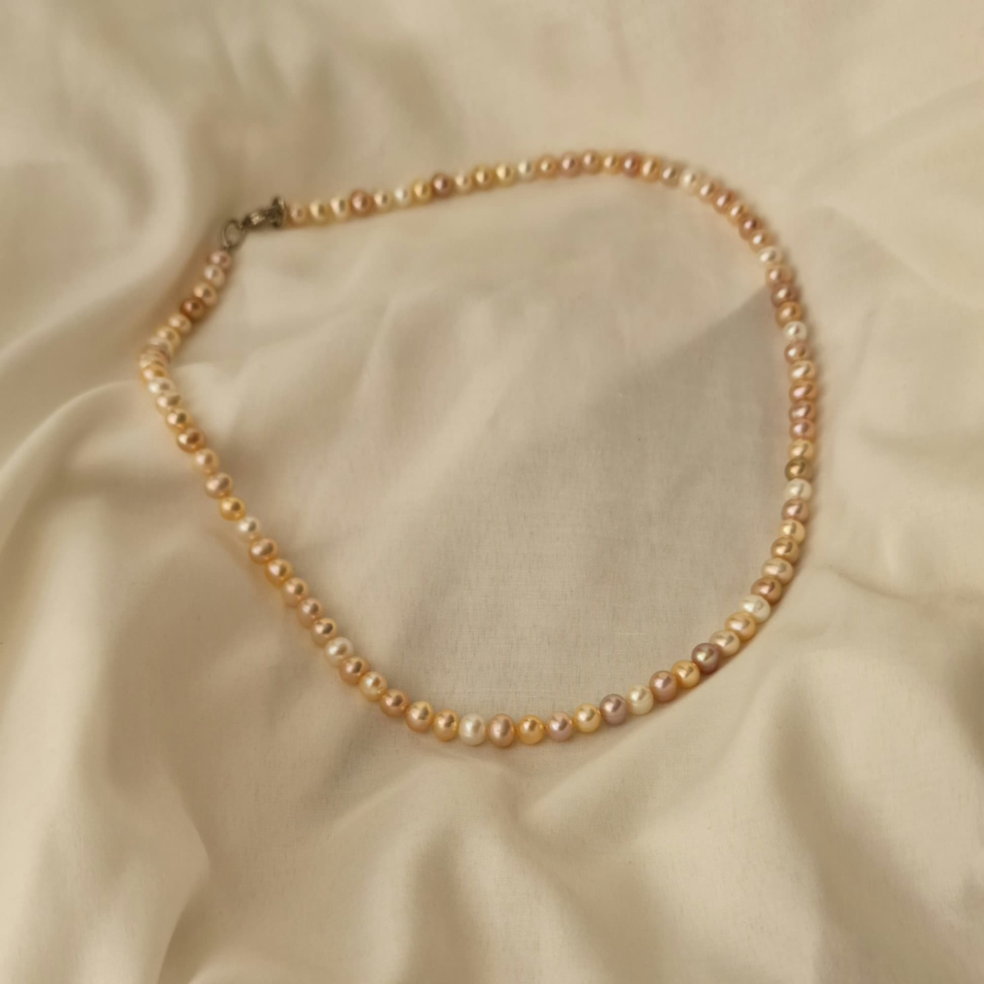 Collana di perle colorate — foto 2