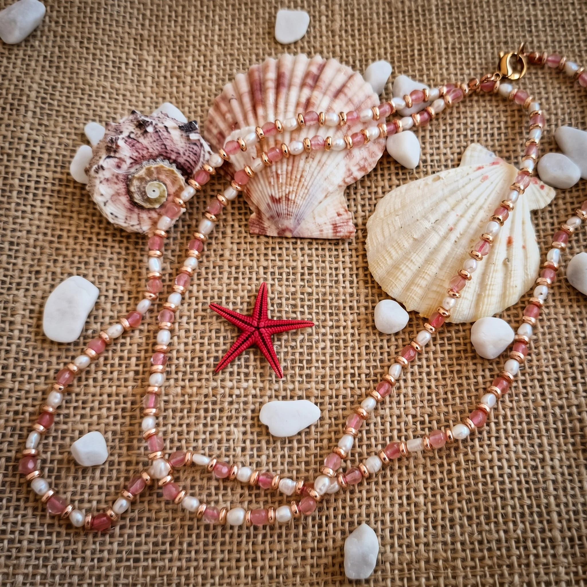 Collana Perle a chicco di riso, Quarzo ciliegia e ematite rosa — foto 4