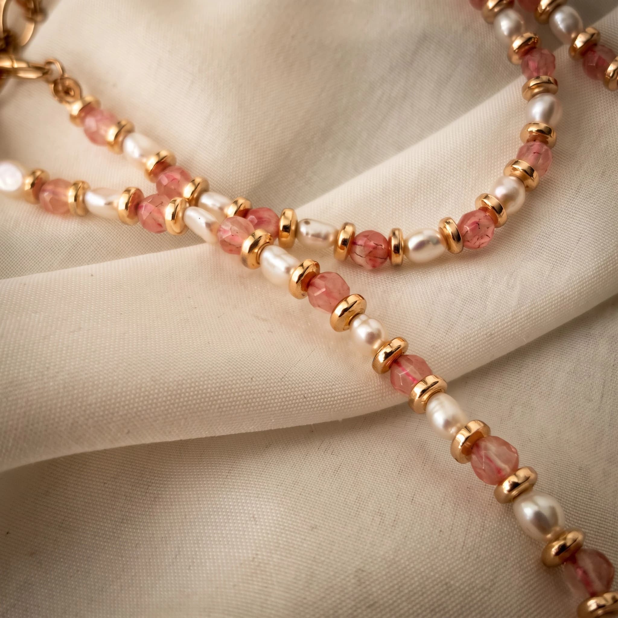 Collana Perle a chicco di riso, Quarzo ciliegia e ematite rosa — foto 5