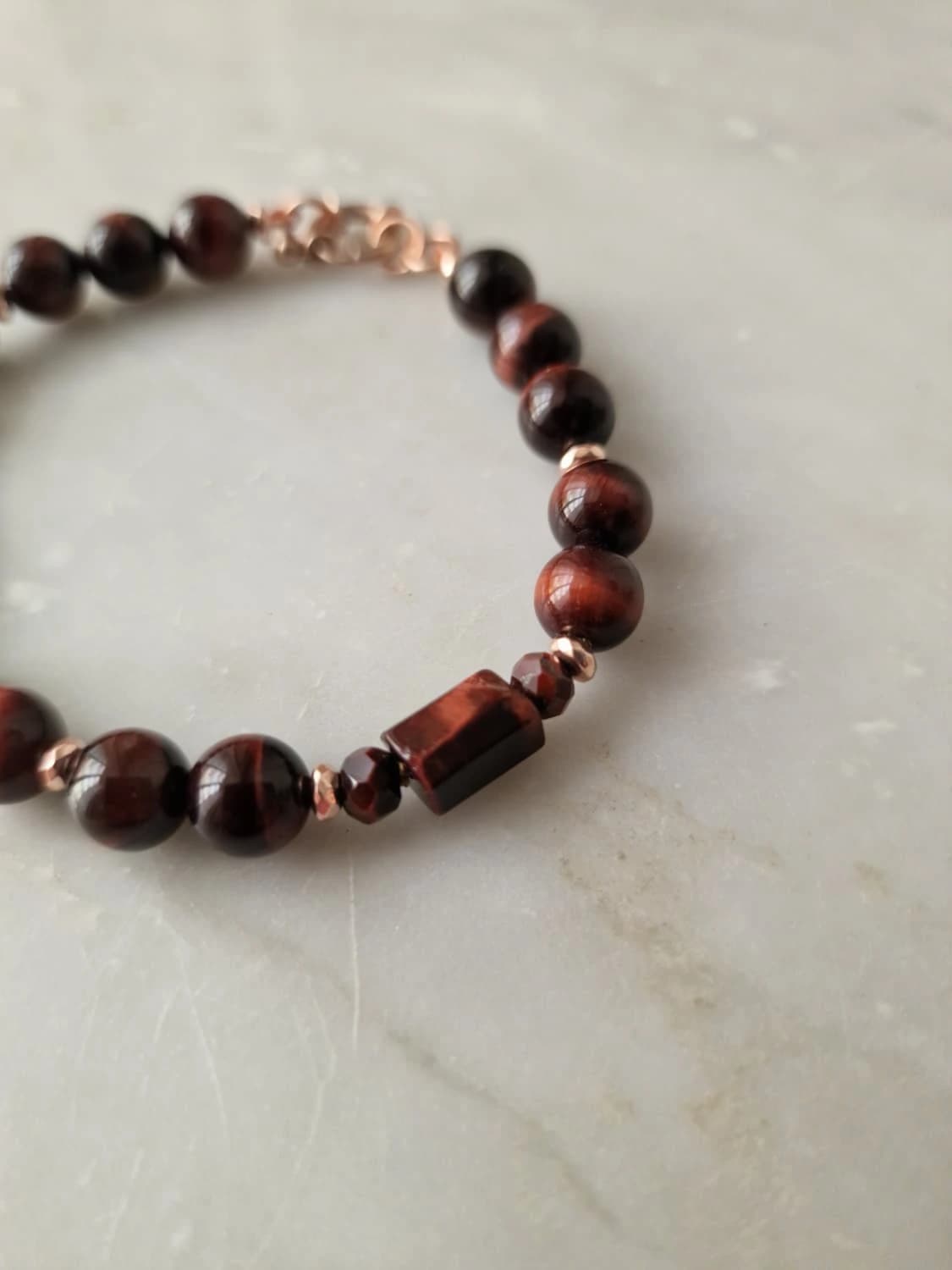 Bracciale occhio di tigre rosso e ematite rosé — foto 3