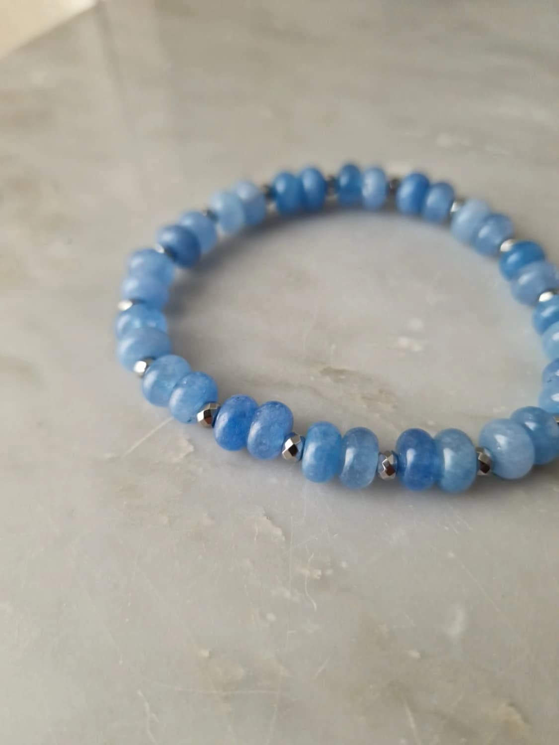 Bracciale elastico quarzo spugna azzurro e ematite silver — foto 3