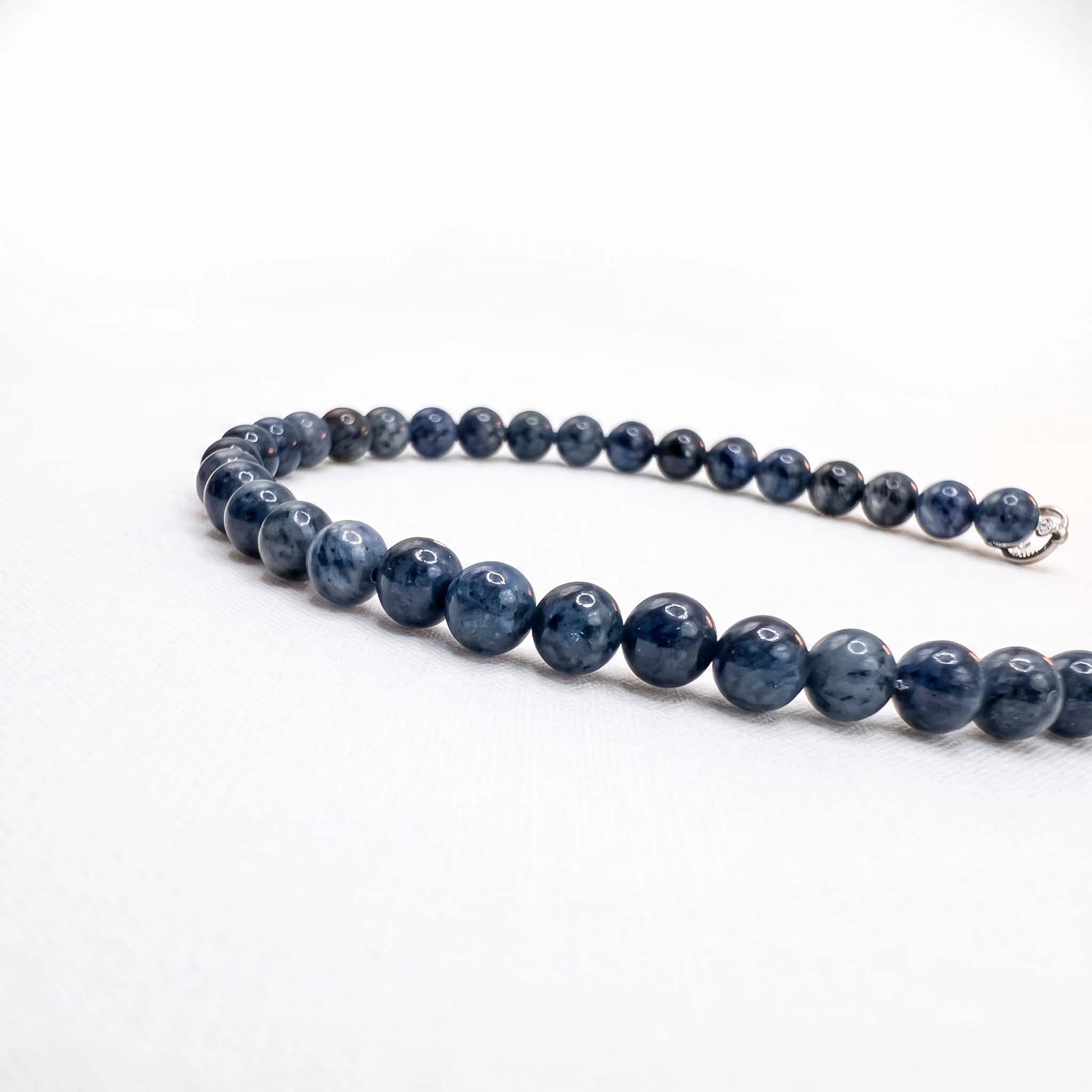 Forza e Stile: Bracciale da Uomo in Dumortierite — foto 3