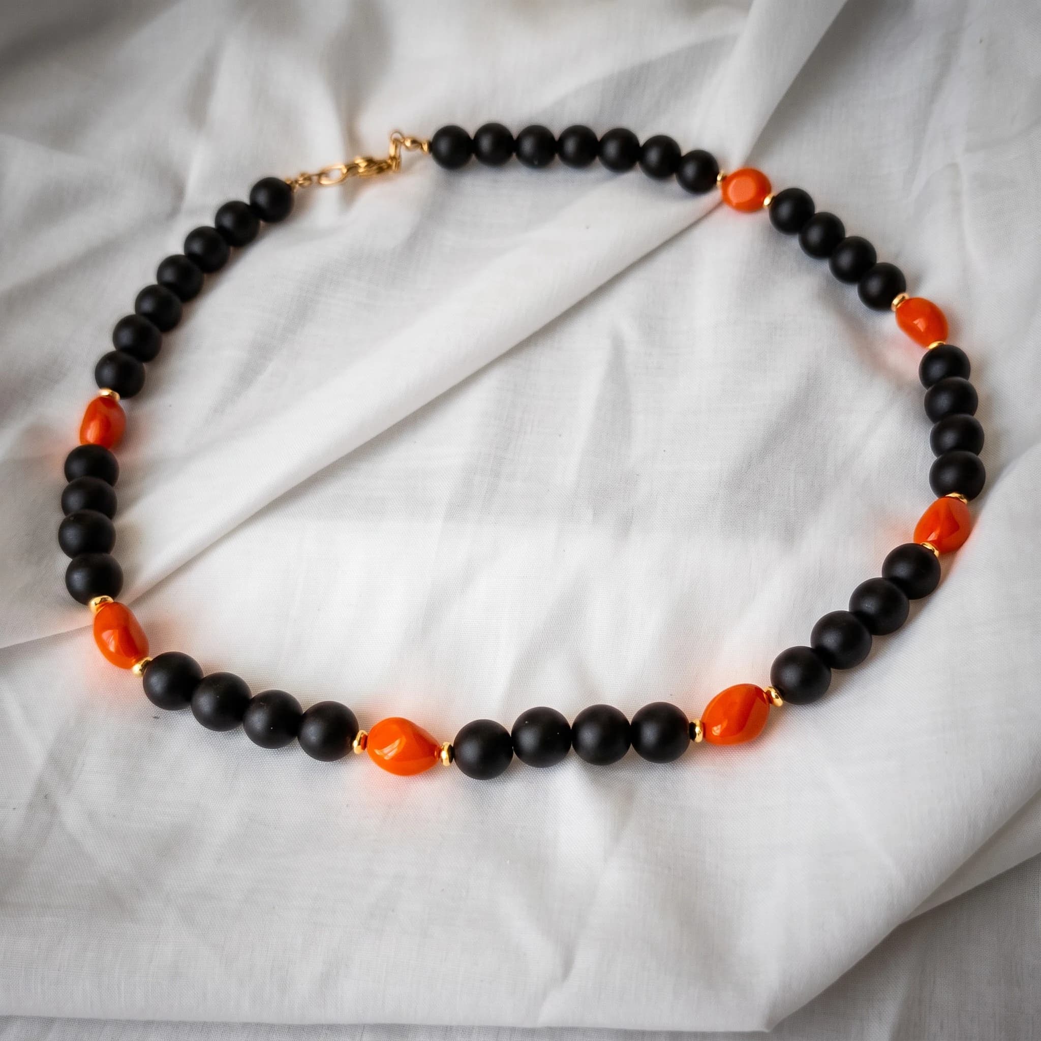 Collana agata, ematite e pasta di corallo — foto 2